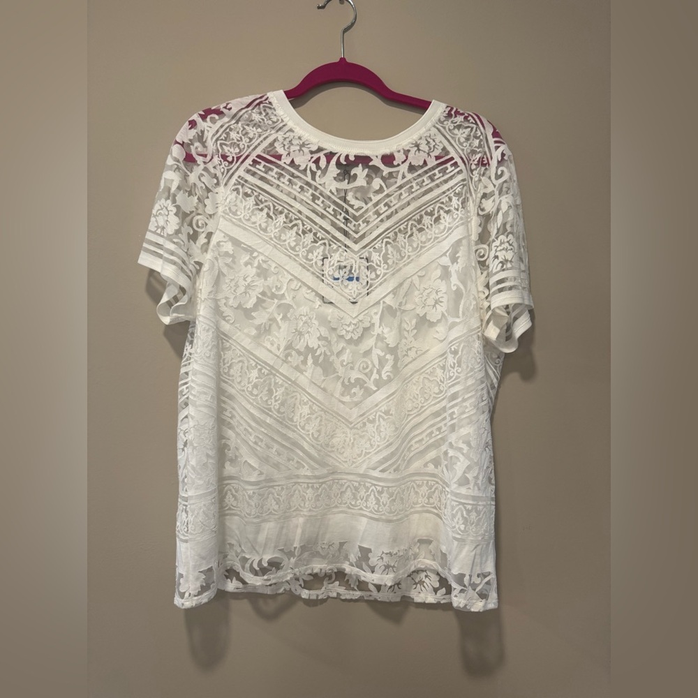 White laced t shirt